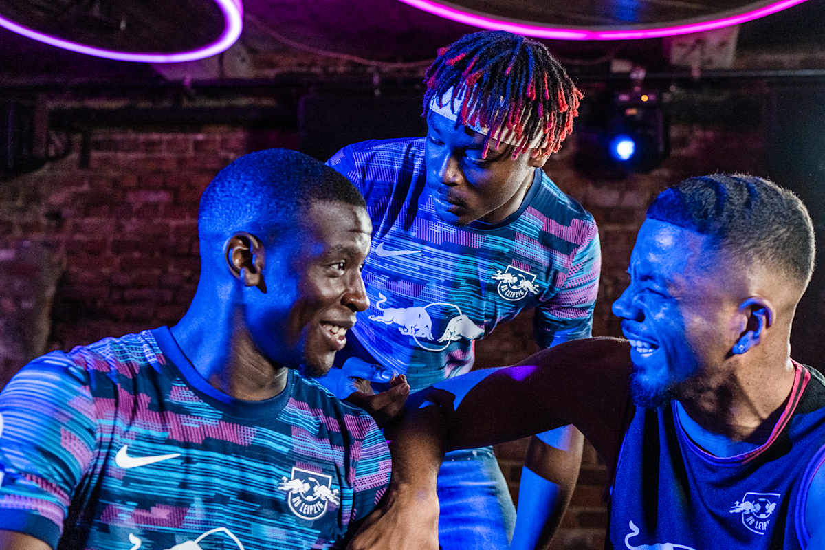 RB Leipzig Unite Music and Football with 2021-22 Third Kit –  SportsLogos.Net News